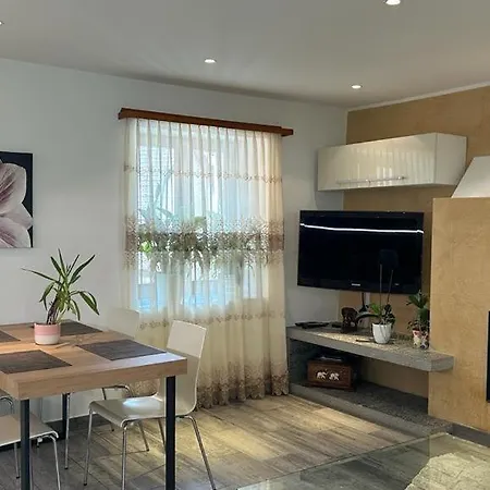 A Hilarious Hideaway In Apartment